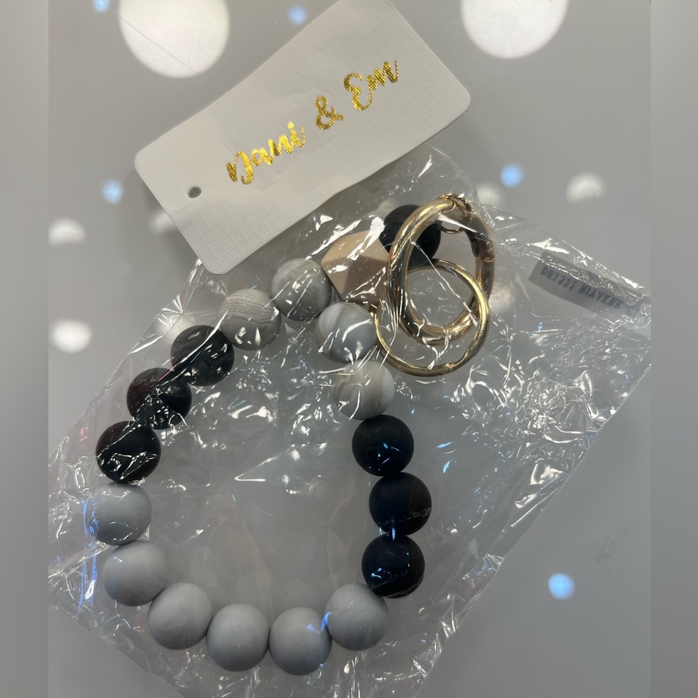 Cute Chic Blqck Marble Wooden Keyring Bracelet